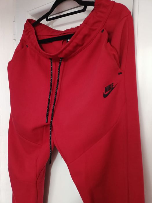 Pantaloni Nike L
