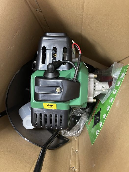 Бензинова косачка с раница, 6 аксесоара, 52cc