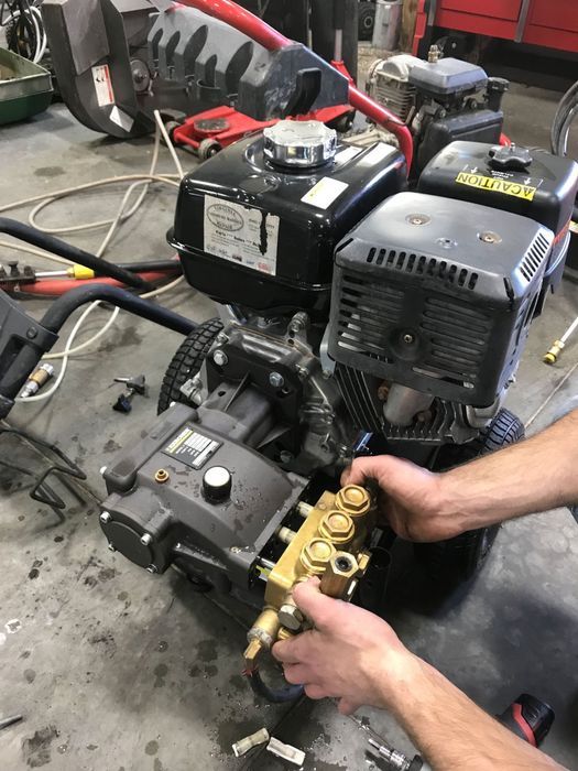 Service , piese de schimb , utilaje spalatorie auto si curatenie prof