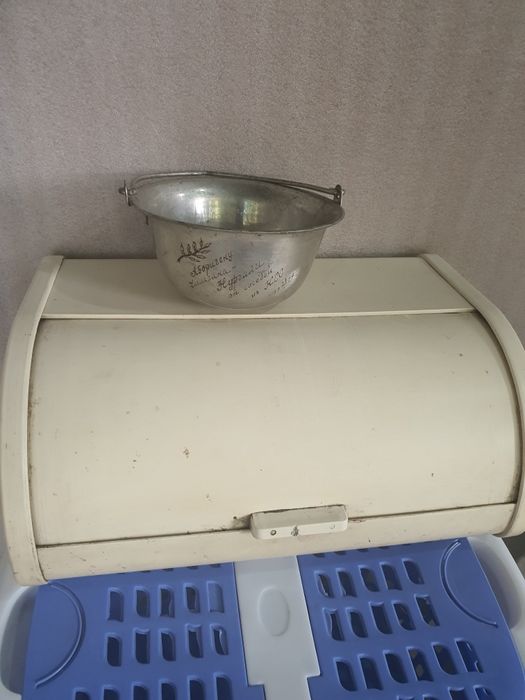 Тарелки Хлебница Корзины Посуда