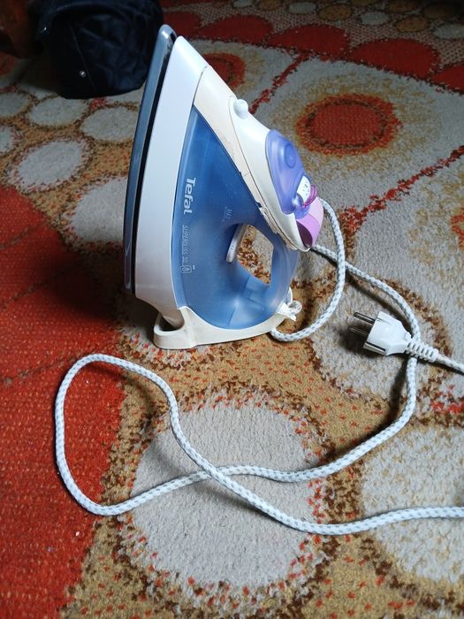 Fier de călcat Tefal funcționabil