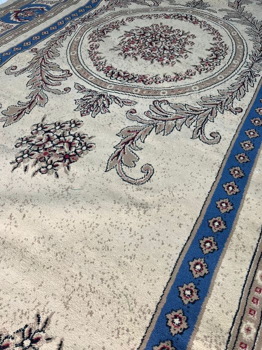 Продается ковер.