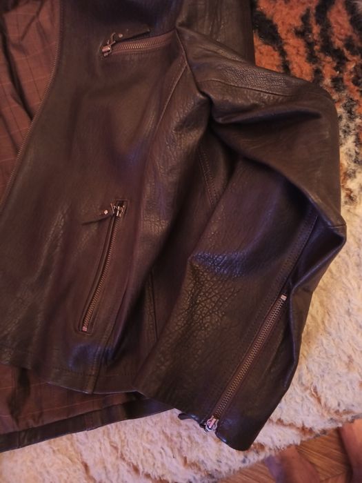 Новая коженная куртка