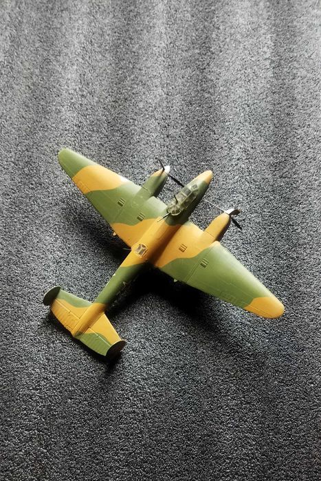 сборная модель самолета Spitfire 1/72 супер турбо