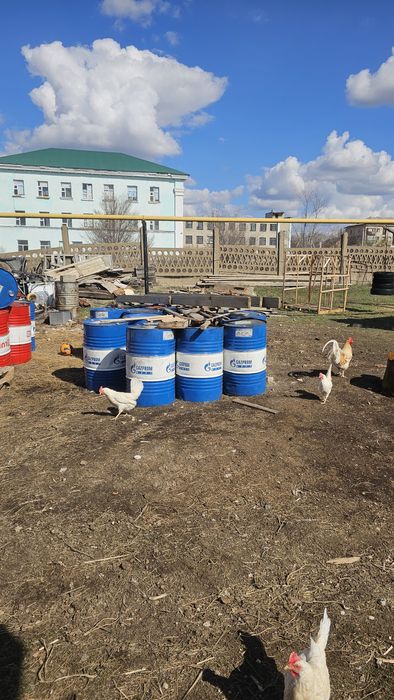 Бочка 200 литр .