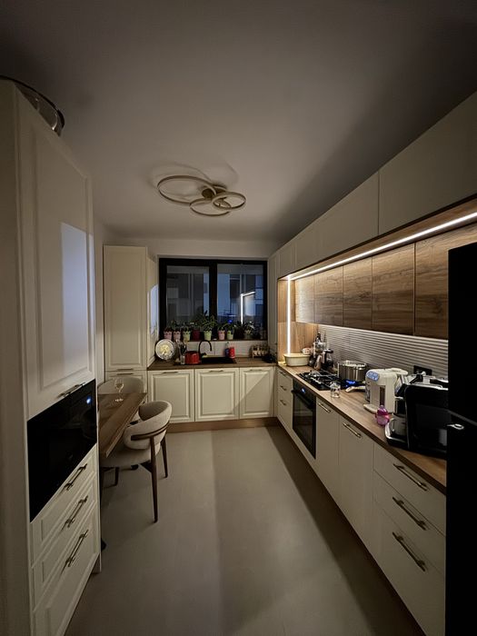 Mobila la comanda si montaj mobilier