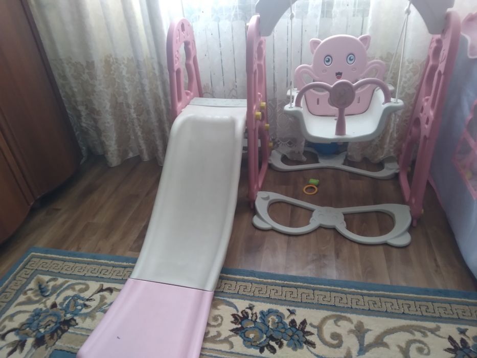 Продам горку детскую