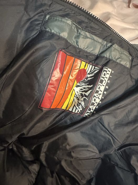 Продам куртку зимнюю