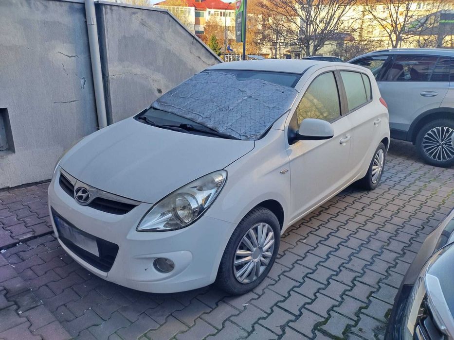 Vand Masina Hynday i20 in stare buna de functionare pret FIX 2800euro