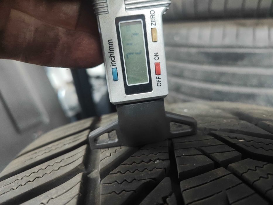 2бр.зимни гуми 255/50/19 Hankook