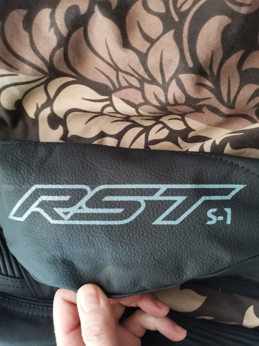 4 броя Кожени якета за мотор RST S1 CE