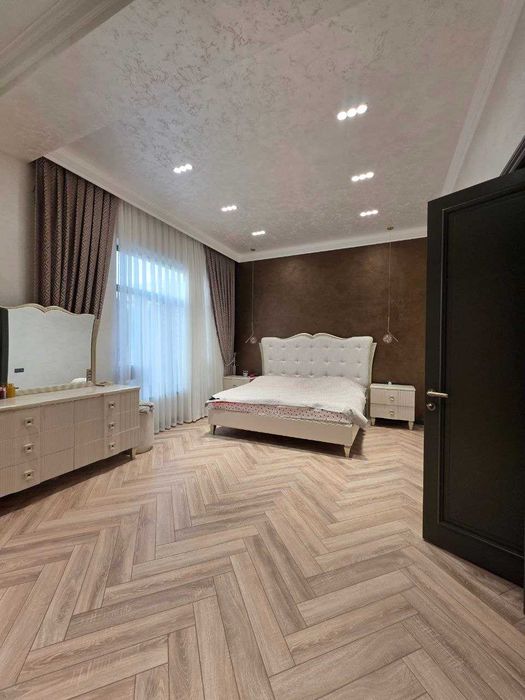 срочно сдается 2/3/9 по ул. Бобура за 550уе