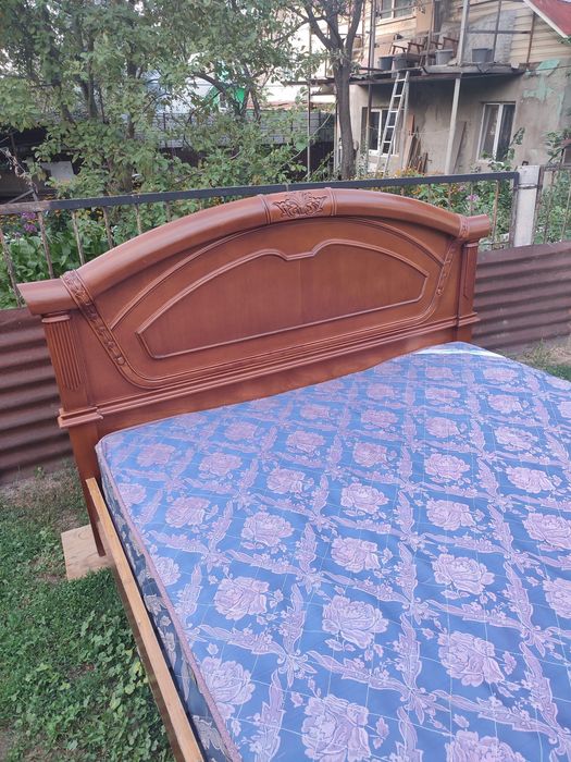 Продам двухспальная кровать