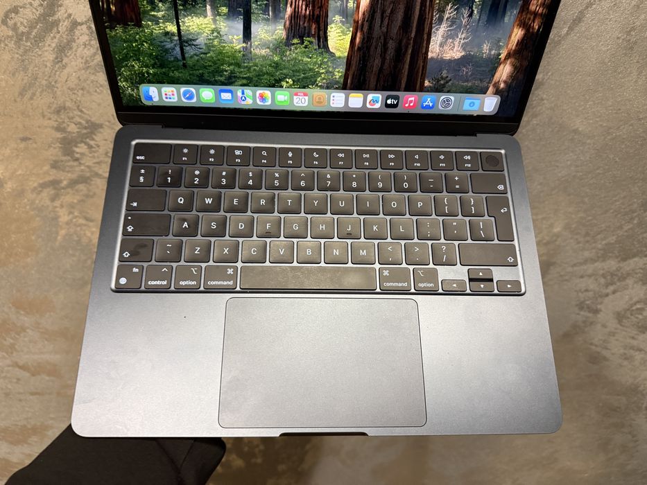 Apple Macbook Air M3 13inch 2024 512GB Amanet SZ Non Stop