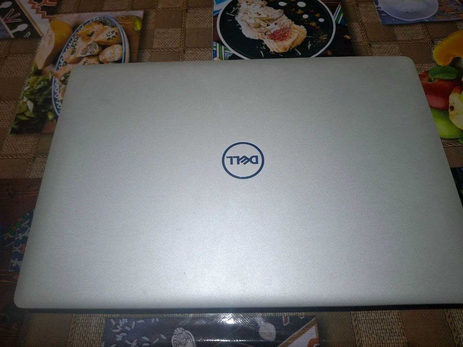 Dell G3 Gaming Noutbuk i7 / 8GB RAM / 256GB SSD + 1TB HDD  Holati norm