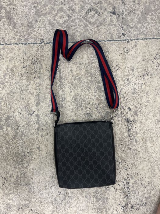 Барсетка    гучи