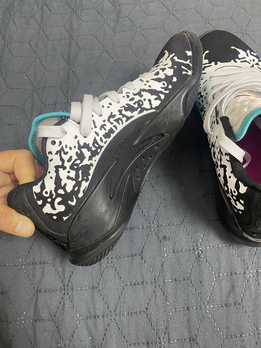 Vand adidasi Jordan Zion