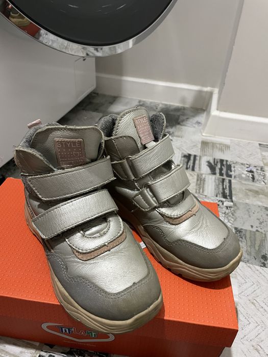 Десисезонные ботинки на девочку