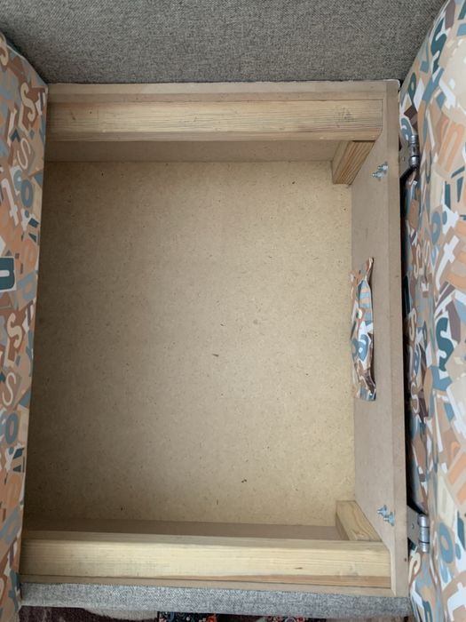 Продам Диван в хорошем состоянии