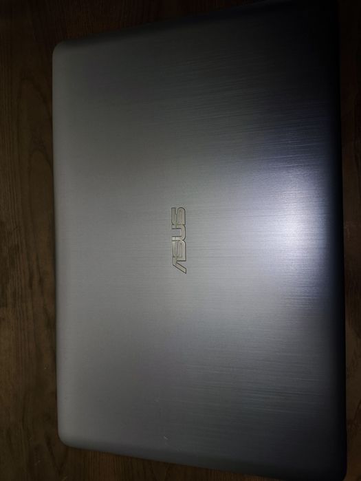 Ноутбук ASUS продам в ОТЛИЧНОМ состоянии
