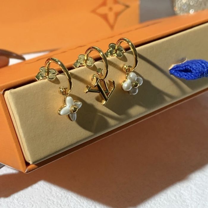 LV обеци New Season