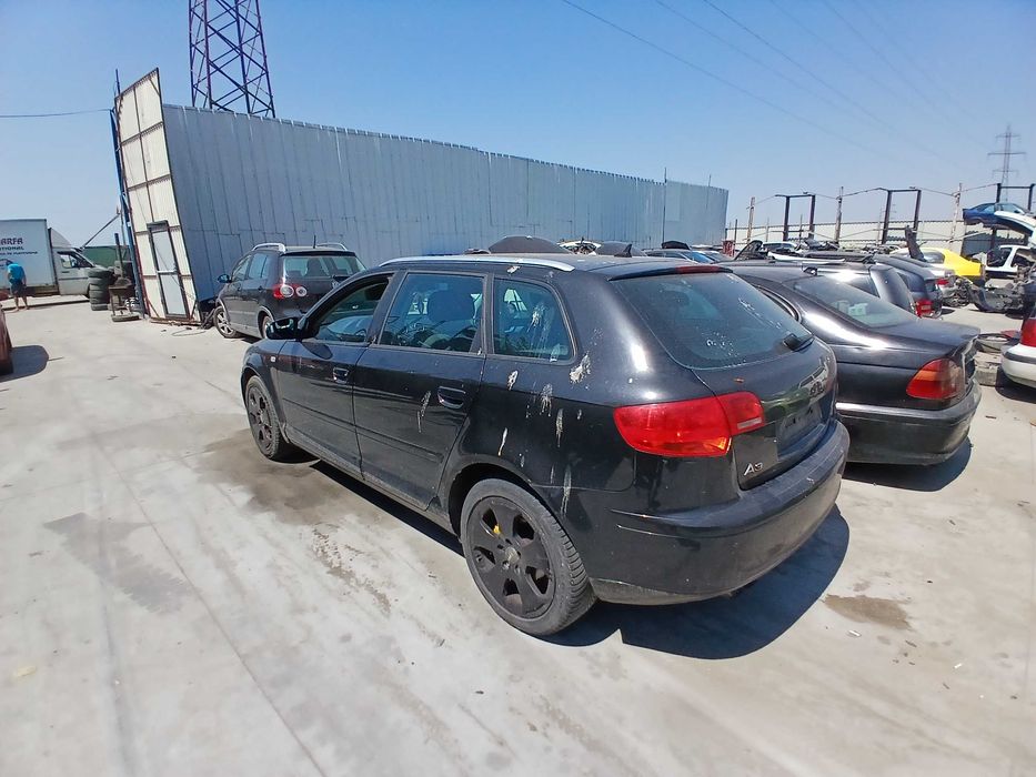 dezmembrez audi a3 8p