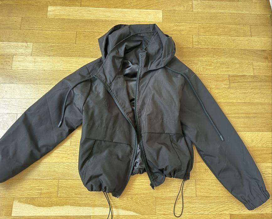 Яке противовятърно с размер-18€