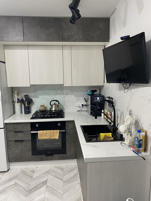 Продам 2х комн квартиру