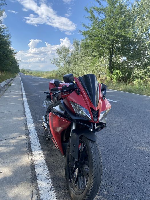 Yamaha Yzf r125 2015