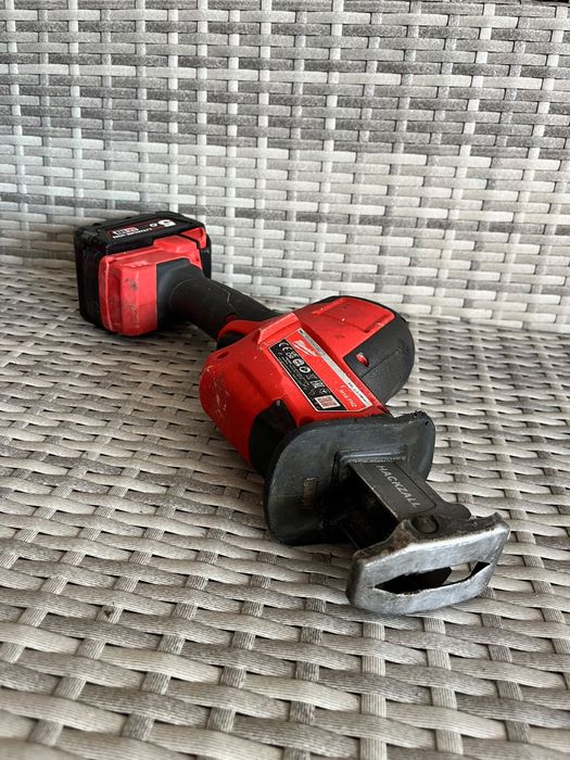 Fierastrau sabie milwaukee M18 FHZ