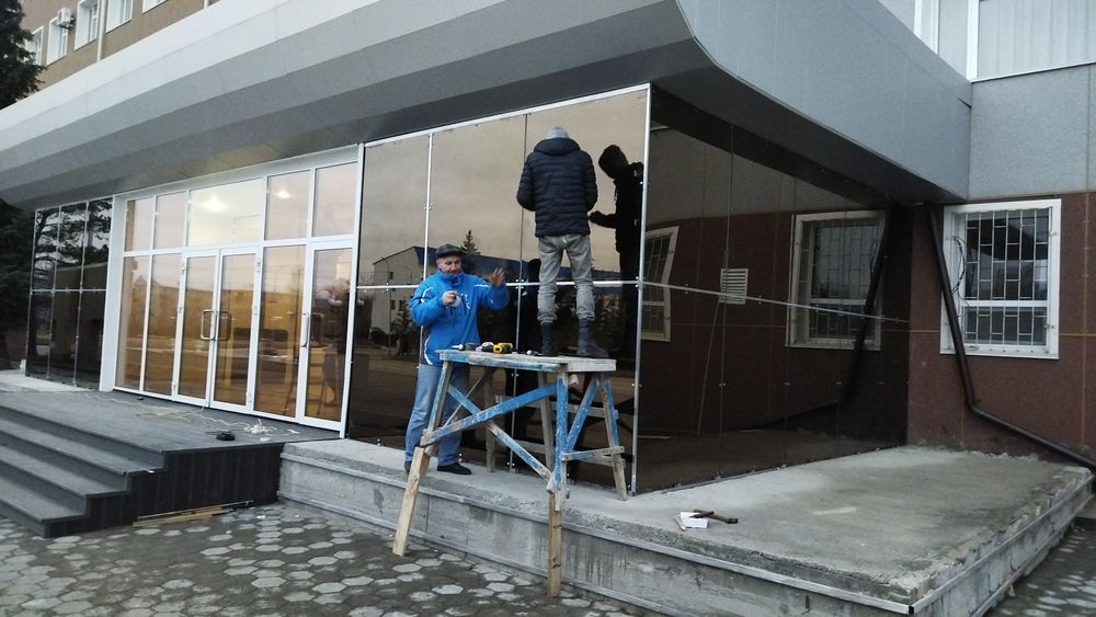 Стекло фасадное перегородки