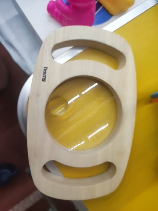 Jucării 0-3 ani motricitate, atenție Montessori