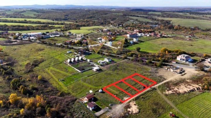 Продава се Парцел в с. Лозенец, Област Бургас - 581 кв.м за 48 €/кв.м - Снимка #2