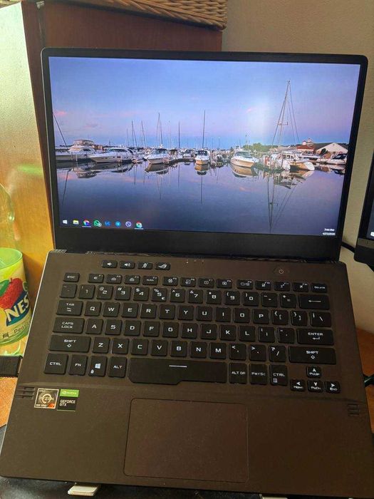 Laptop Asus ROG Zephyrus g14