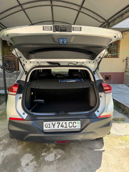 Продаётся tracker 2 LTZ,