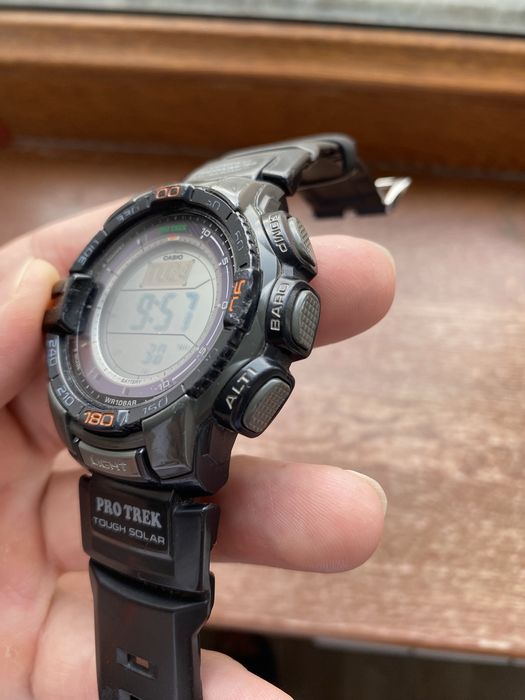 Часы casio protrek
