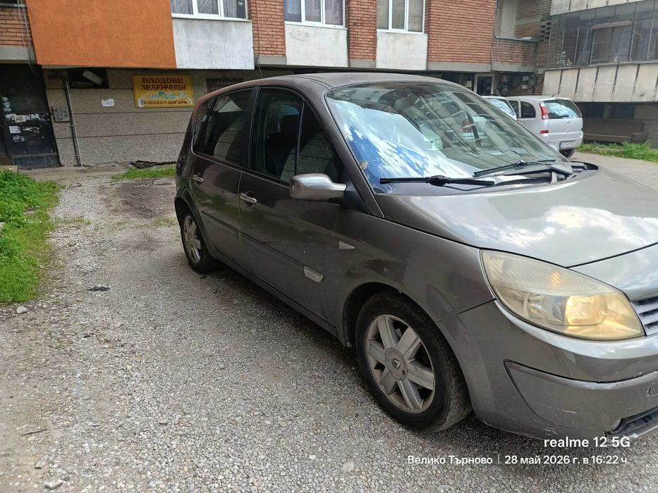 Продавам Renault Megan Scenic
