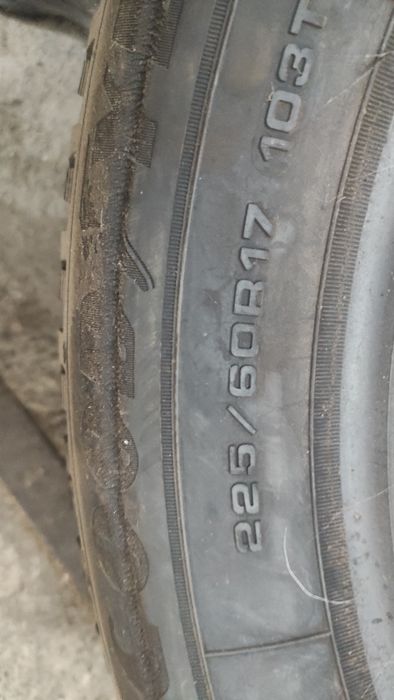 Одна шина 225/60 R17