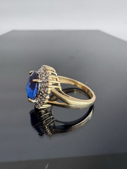 Inel din aur 9 k, safir si diamante