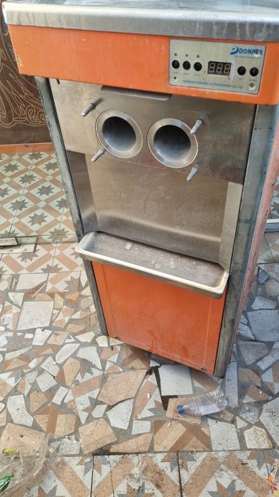 Музкаймок аппарат сотилади