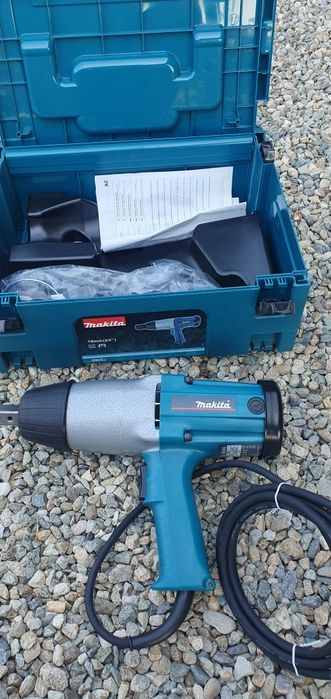 Pistol impact patrat Makita 6906