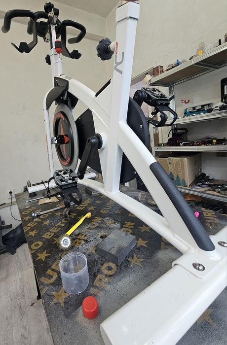 Продавам 3 бр проф. спининг колела [Spinning bike] Schwinn