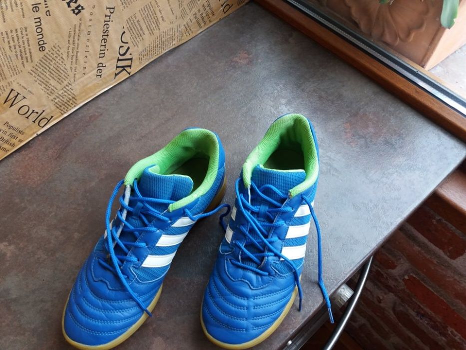 детски маратонкиAdidas кецове,футболни обувки,адидас,номер 38 за момче