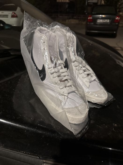 nike oyoq kiyim 42 razmer,padarka qiliwdi sigmadi manga