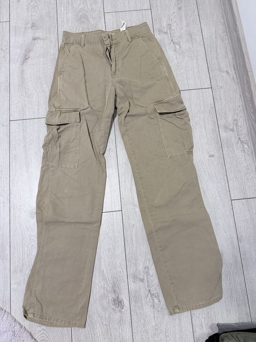 Карго панталони в бежов, тъмно зелен и сив цвят