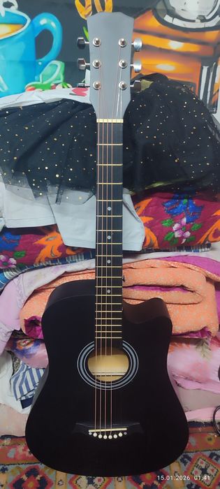 Гитара новая.  .