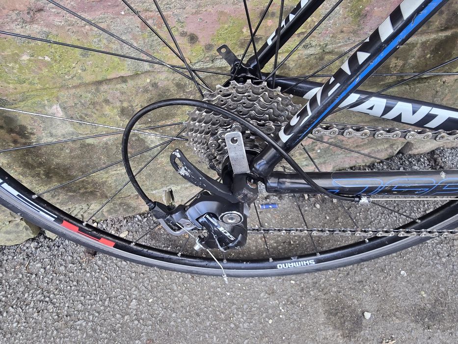 Vând sau schimb bicicletă cursiera Giaint