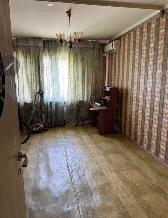 Продаётся Юнусабад 8, 3ёх комнатная