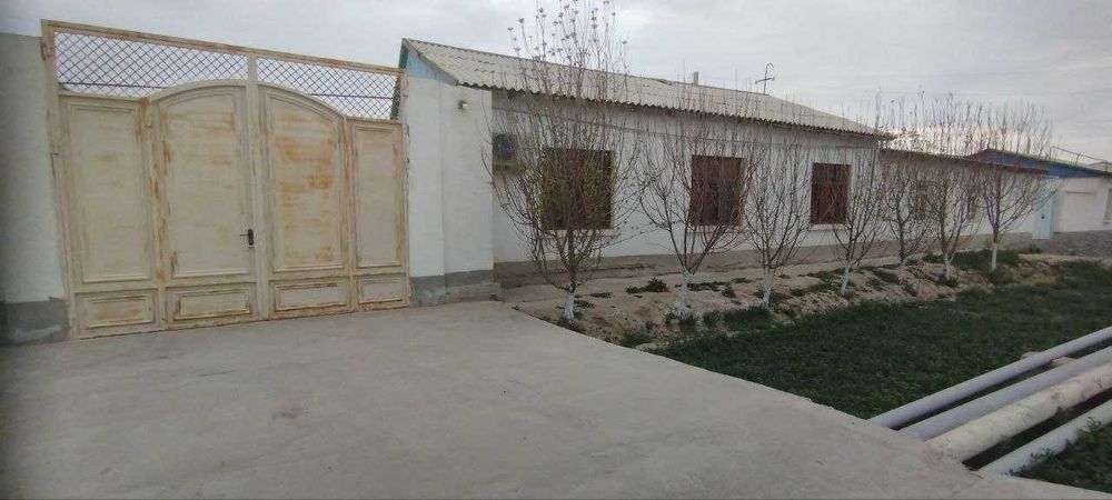 Hovli uy va yer ham alohida sotiladi. 0.12g (12 sotiq)