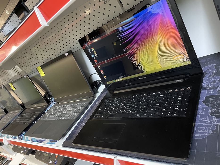 Lenovo в идеале Core i3, SSD 240Gb, O3У 8Gb